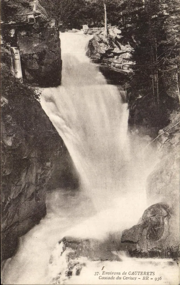 Cascades do Ceriscy — Environs de CAUTERETS — BR 936 - Frente
