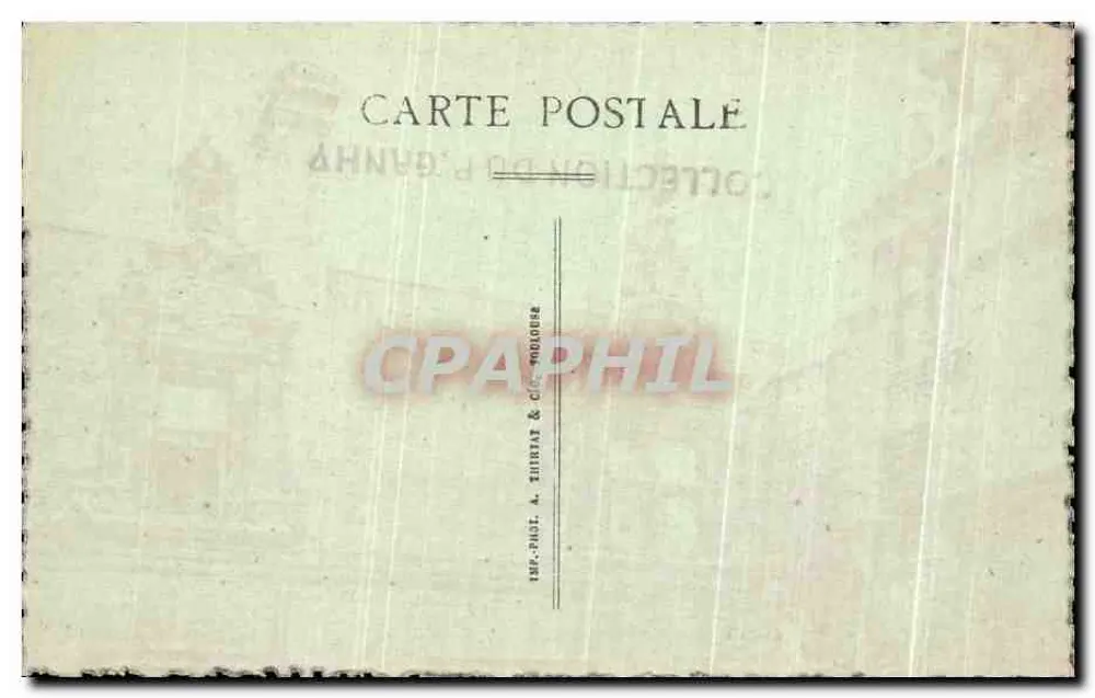 Caen — Hotel de Than (século XVI) — Janelas com frontões decorados com pináculos - Verso
