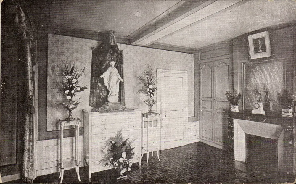 Quarto da Irmã Thérèse em Lisieux — editor Heust, n°16 - Frente