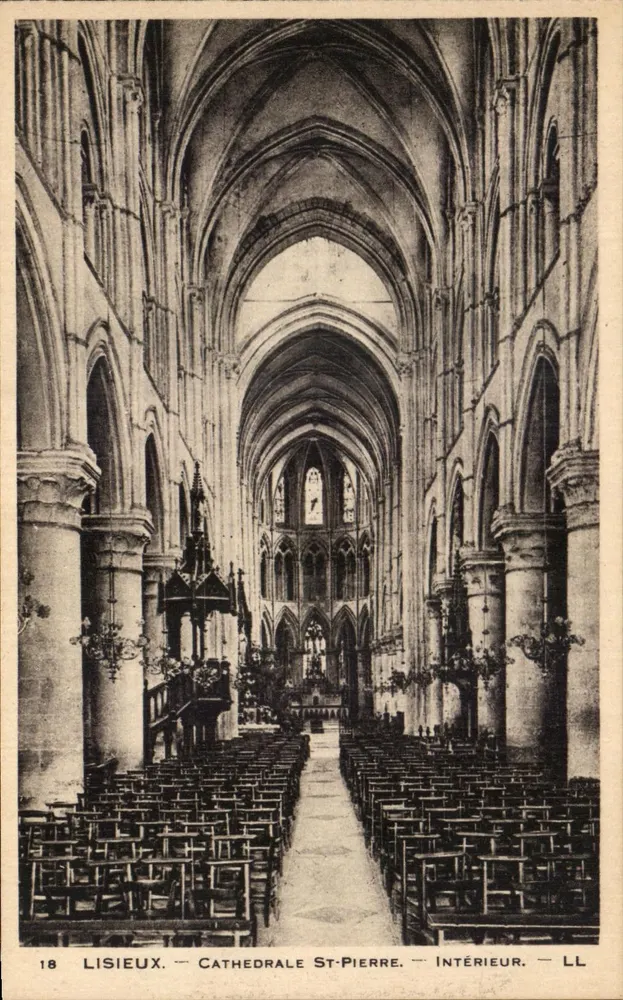 Lisieux — Catedral de São Pedro — Interior — LL - Frente