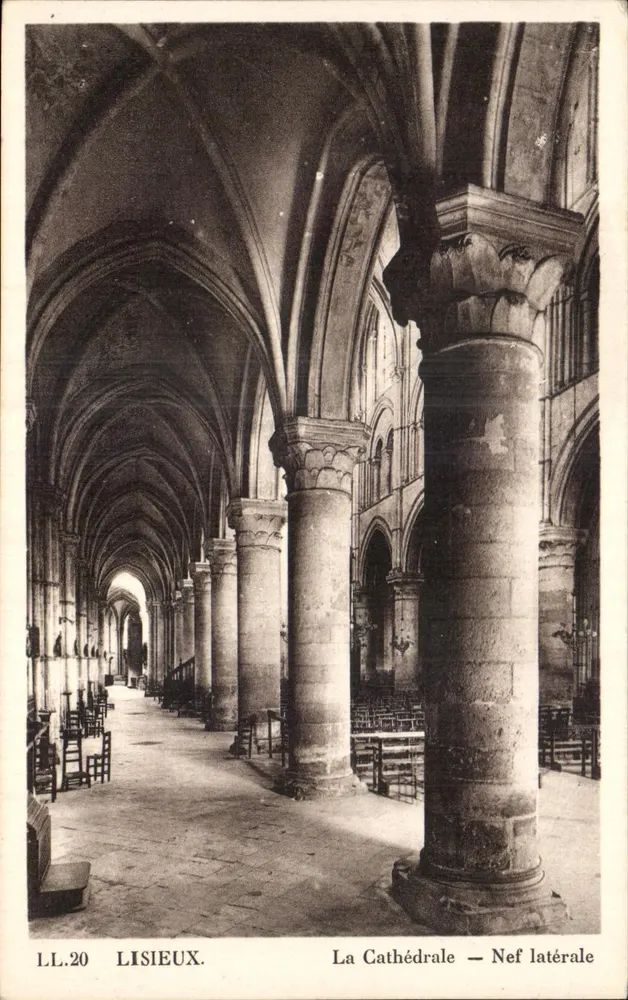 Lisieux — La Cattedrale — Nef laterale — L.L.20 - Recto