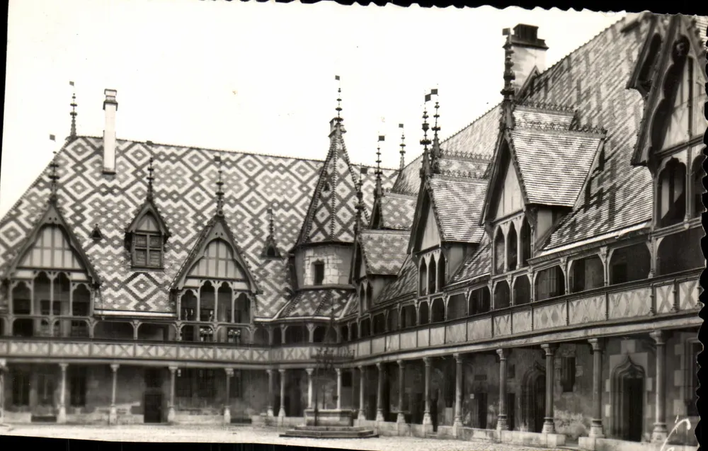 O Hôtel-Dieu de Beaune — Côte-d'Or — Editor da Borgonha, n° 119 - Frente