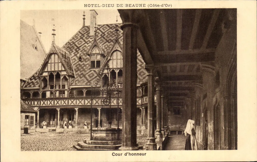 Hotel-Dieu de Beaune — Cour d'honneur — Braun & Cie, Munich-Dornach - Frente
