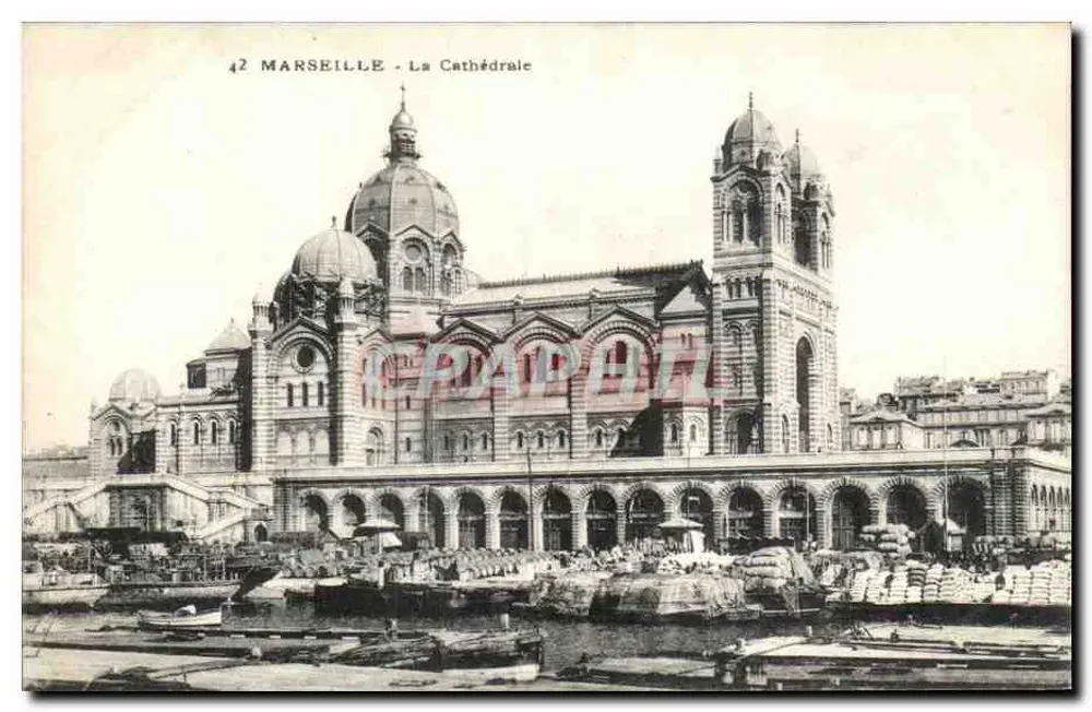 Marseille - A Catedral — vista do porto — n°42 - Frente