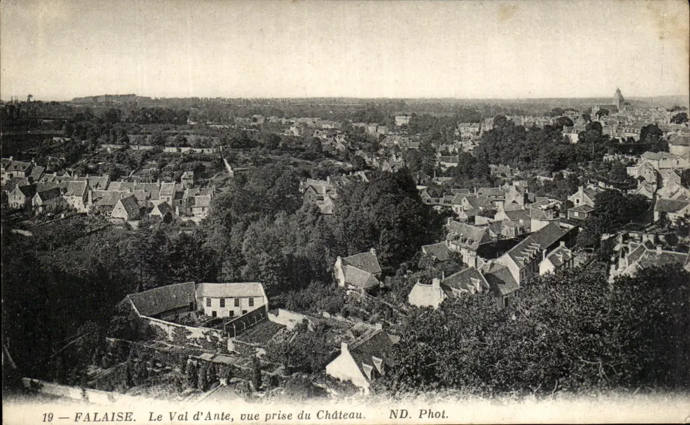 Falaise — Der Val d'Ante, Ansicht vom Schloss — ND. Phot. - Vorderseite
