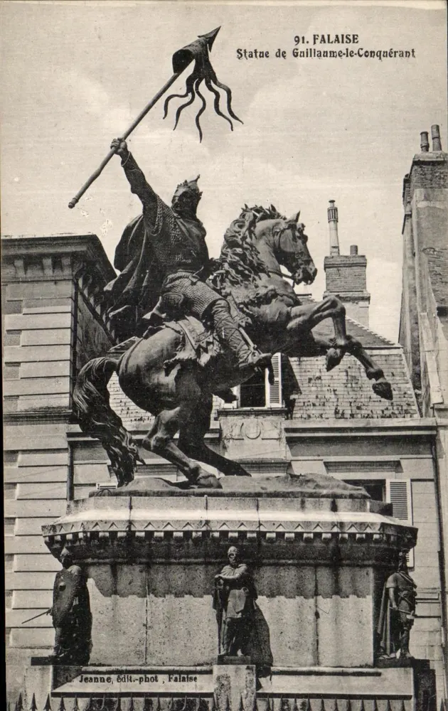 Estatua de Guillaume-le-Conquérant em Falaise — Jeanne, editor-fot., Falaise - Frente
