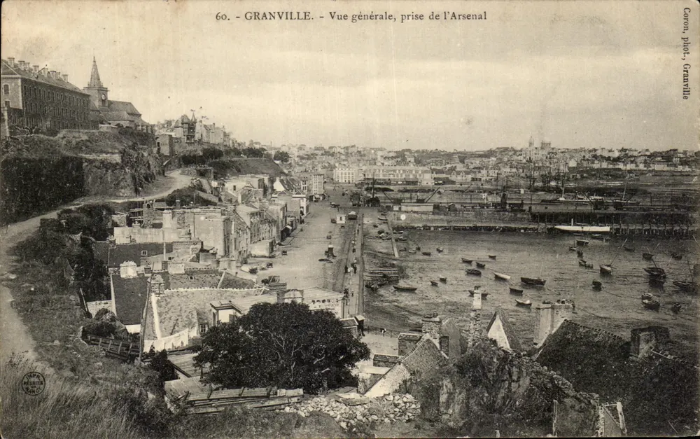 Granville — Allgemeine Ansicht vom Arsenal — Coron, fot. Granville - Vorderseite