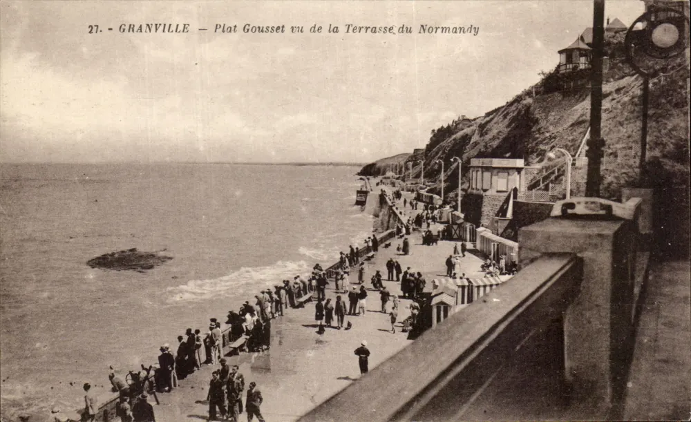 Granville — Der Plat Gousset von der Terrasse des Normandy gesehen — Edition A. Bernard, Granville - Vorderseite