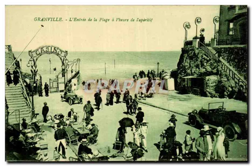 Granville — Eingang zum Strand zur Apéritif-Zeit — Serrand, Granville - Vorderseite
