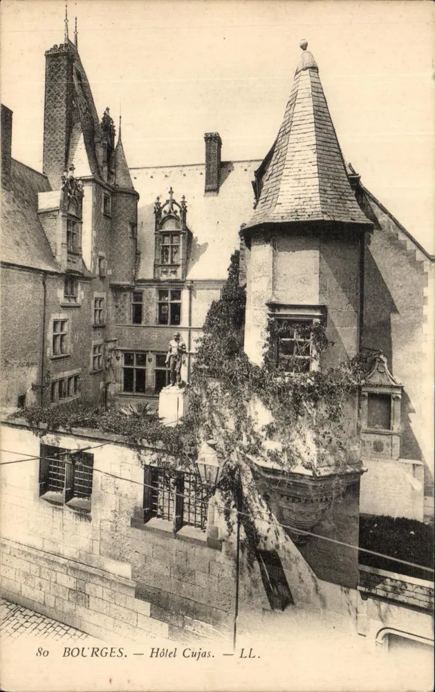 Bourges — Hotel Cujas — LL. — n°80 - Frente