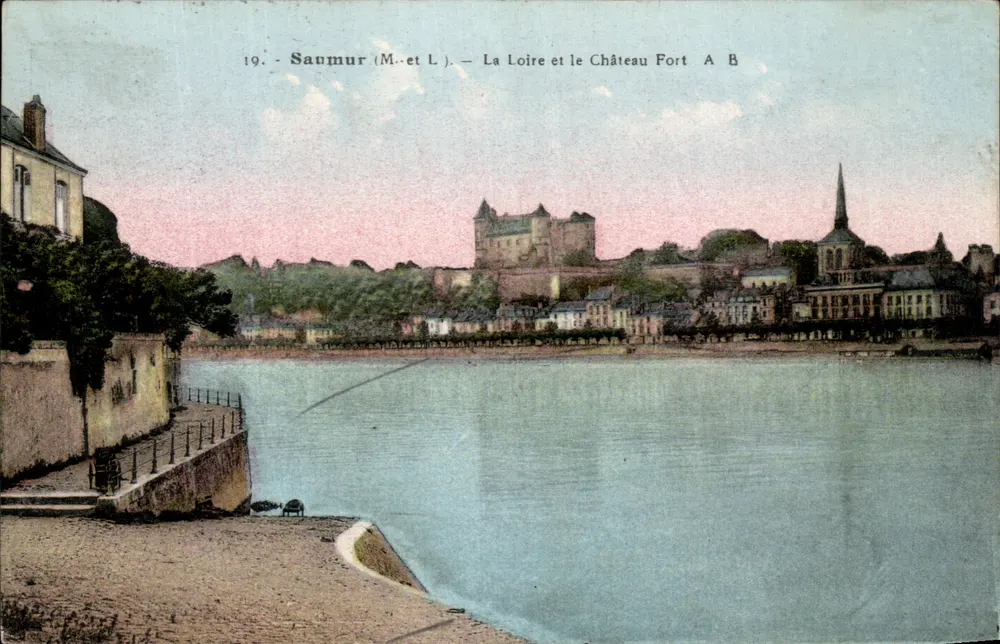 Saumur (M.-et-L.) — Die Loire und das Schloss — Phototypie A. Breal, Angers - Vorderseite