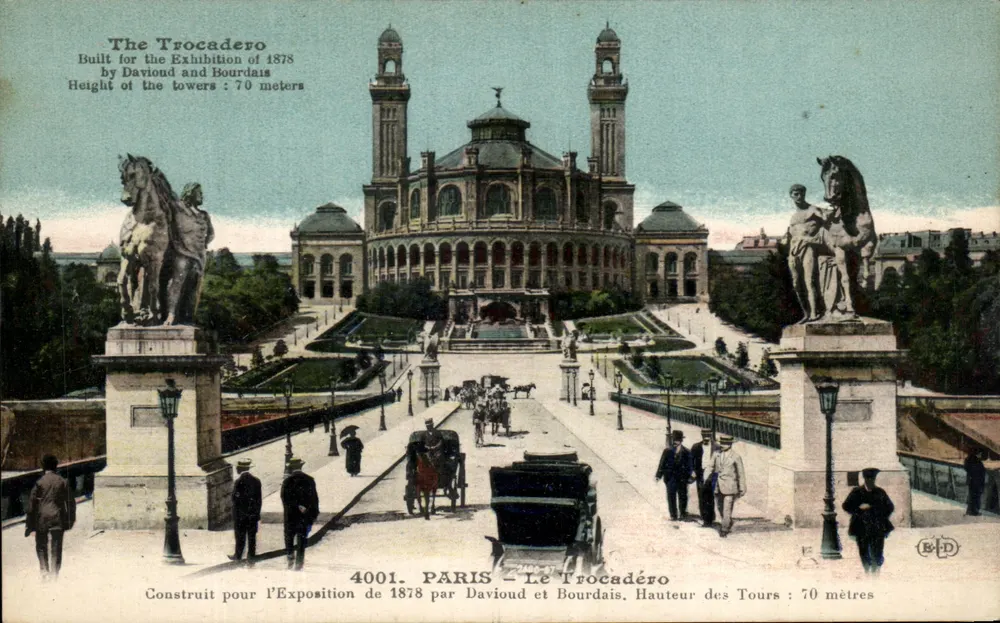 O Trocadéro — Exposição de 1878 — por Davioud e Bourdais - Frente