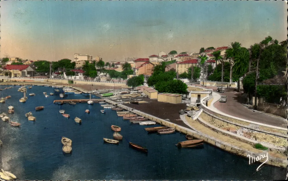 Hafen von Toulon-Mourillon — Ansicht des Hafens mit Booten — Verlag Mary - Vorderseite
