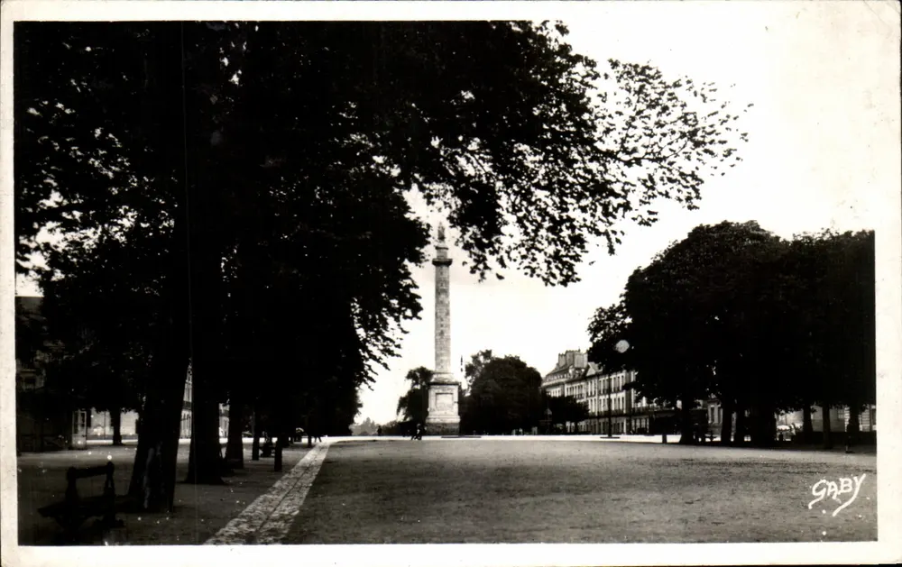 Nantes - Der Cours St-Pierre und die Säule Louis XVI — G. ARTAUD, Verlag, Nantes, n° 303 - Vorderseite