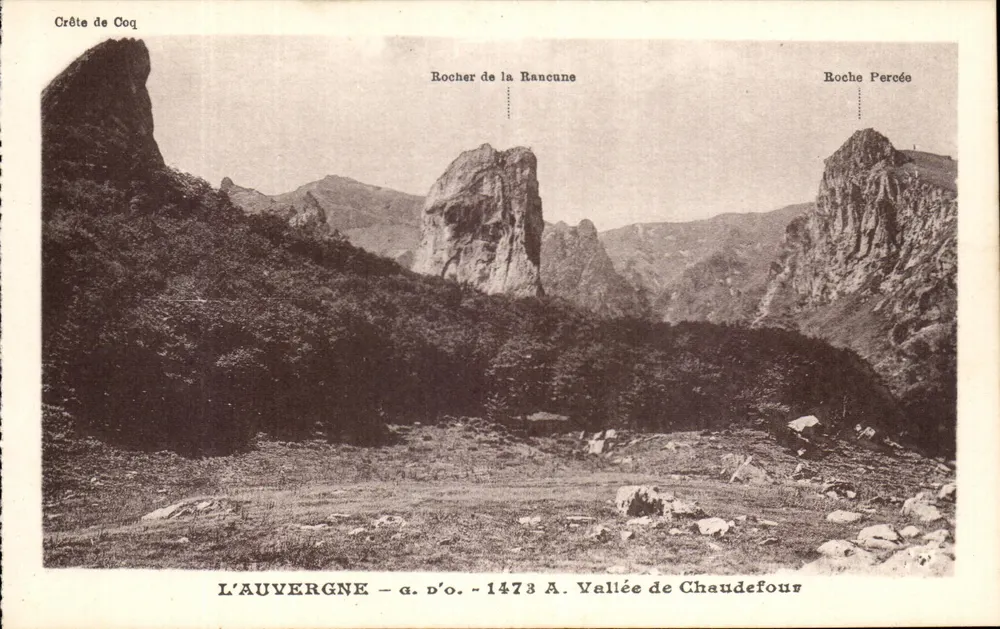 Crête de Coq — Rocher de la Rancune, Roche Percée — J. Goustefongeas, uitg., Ottignies (P.-de-D.) - Voorkant