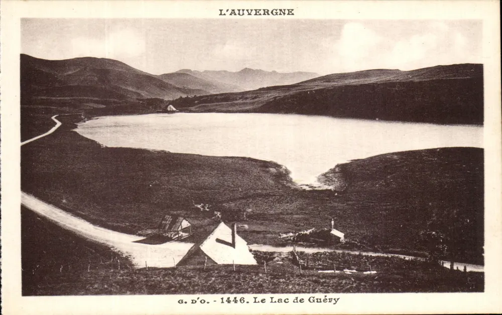 Le Lac de Guéry — Auvergne — J. Gouttefangeas, édit. (P.-de-D.) - Frente