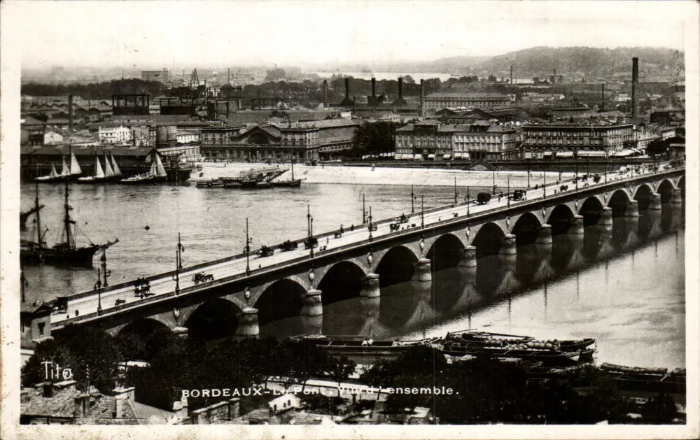 Bordeaux-Le-Don - Vista geral — Tito - Frente