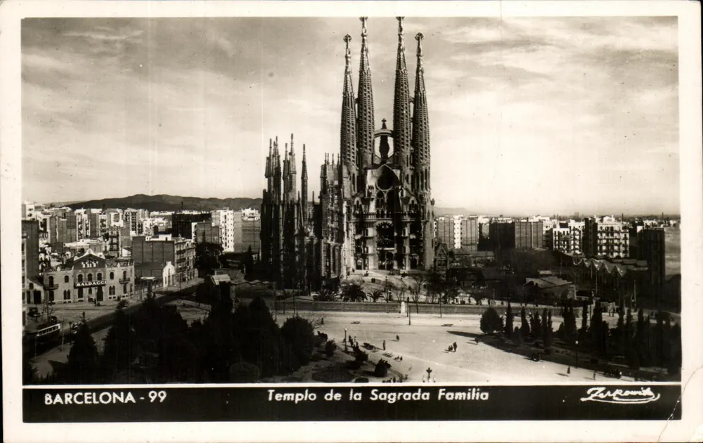 Barcelona - 99 — Tempel der Sagrada Familia — Zarzomita - Vorderseite