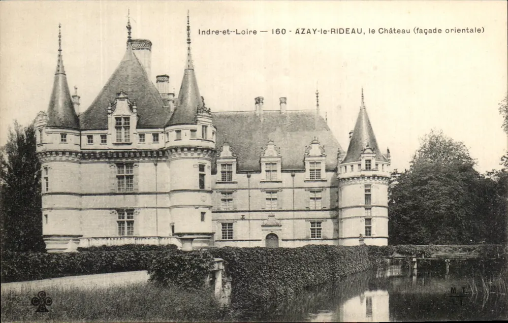 Azay-le-Rideau — Castelo (fachada oriental) — N. T. (editor) - Frente