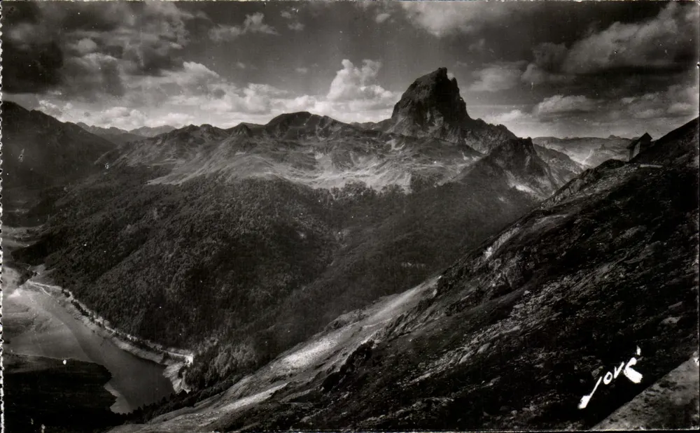 Tal von Ossau — Der Pic d'Ossau (2885 m) und See Fabrèges — Éditions JOVÉ, Pau (B.P.) - Vorderseite