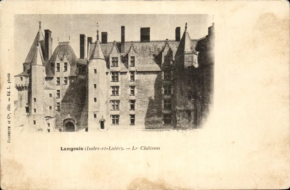 Langeais (Indre-et-Loire) — O Castelo — Hachette et Cie, foto. Ed. L. - Frente