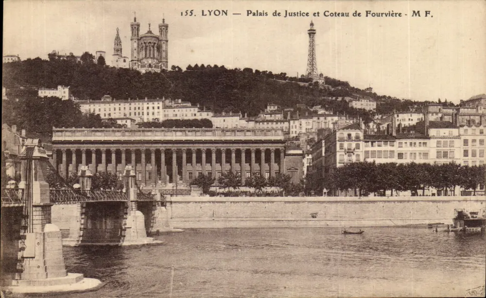 LYON — Palais de Justice und Coteau de Fourvière — M F. - Vorderseite