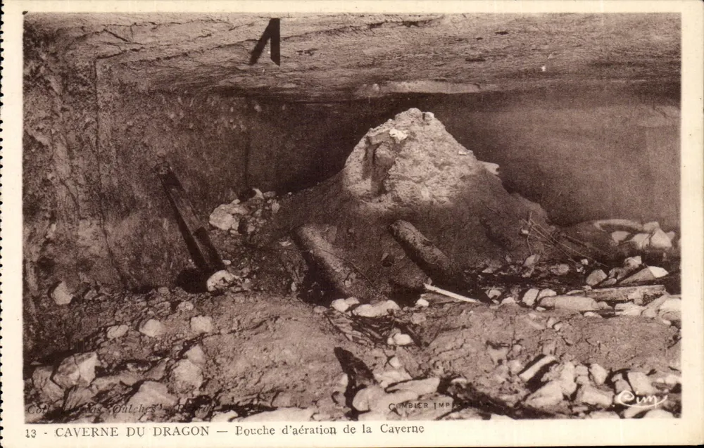 Drachenhöhle — Luftschacht der Höhle — Combier Drucker - Vorderseite