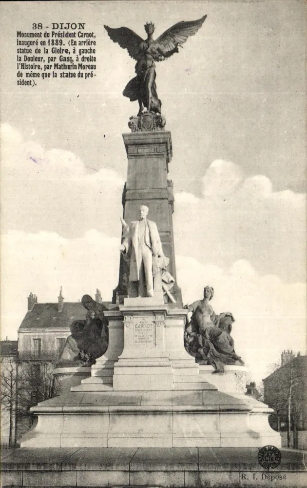Dijon — Monumento do Presidente Carnot — R. I. Depositado - Frente