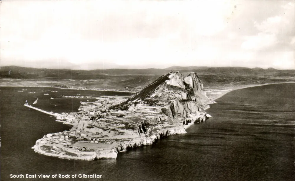Südostansicht des Felsens von Gibraltar — The Rock Photographic Studio - Vorderseite