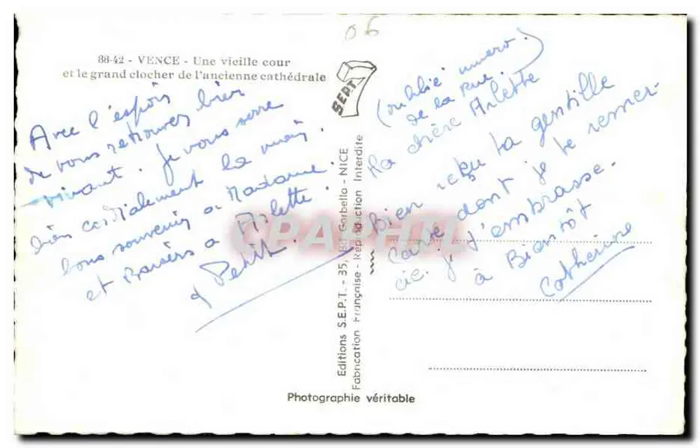 Vence — Eine enge alte Hof und der Turm der alten Kathedrale — Éditions S.E.P.T. - Garbello - Rückseite