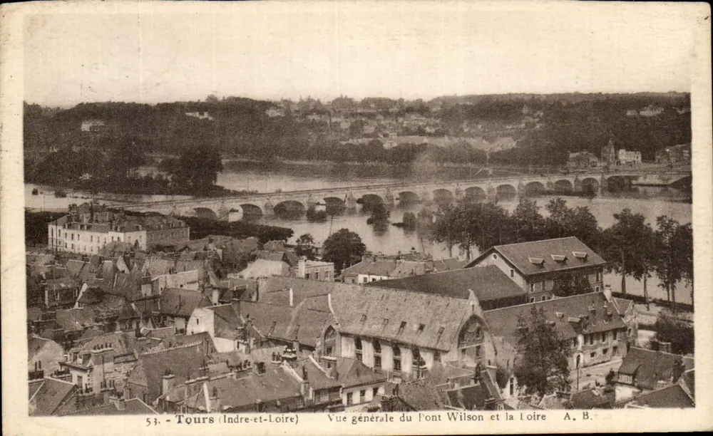 Tours (Indre-et-Loire) — Allgemeiner Blick auf die Wilson-Brücke und die Loire — A. B. - Vorderseite