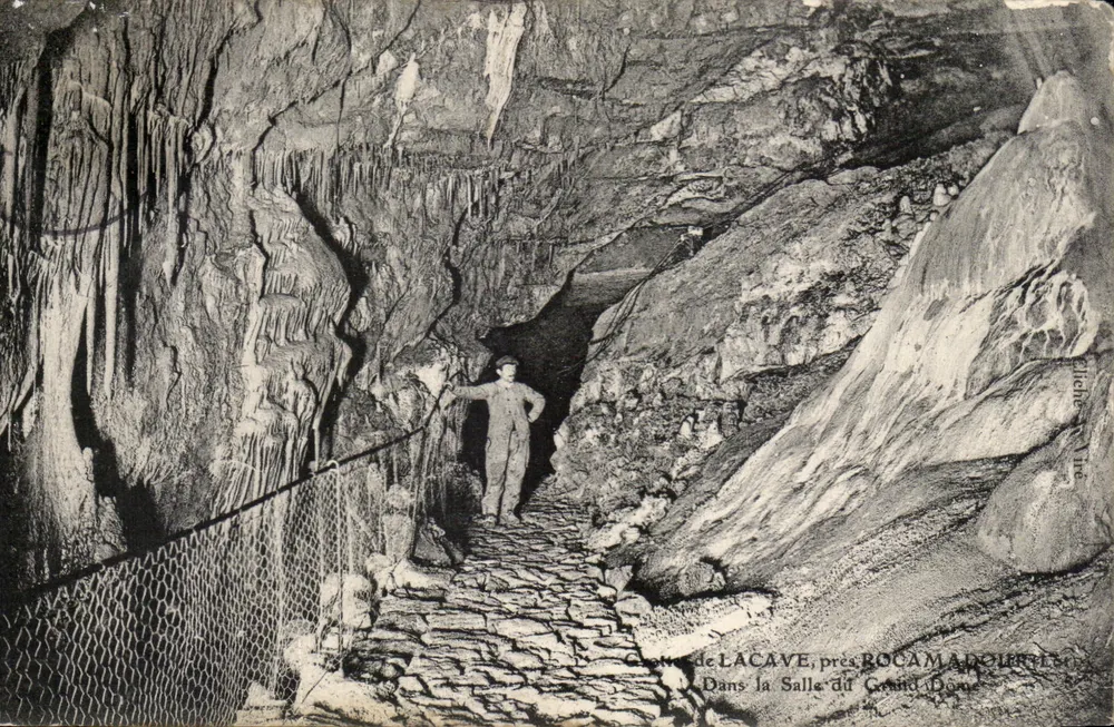 Grotte de LACAVE, in der Nähe von ROCAMADOUR — In der Salle du Grand Dôme — Foto von V. The - Vorderseite