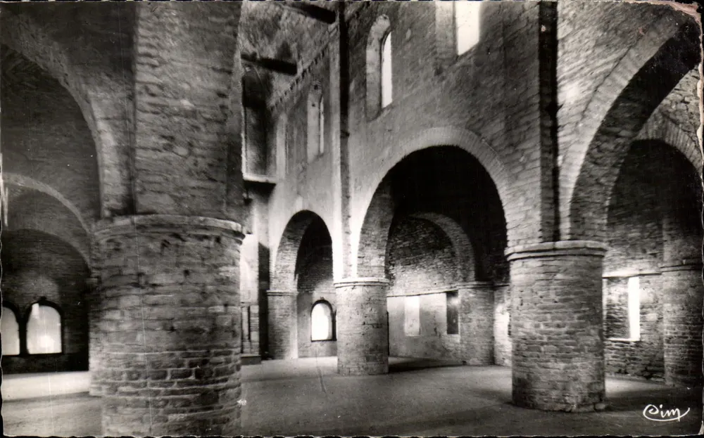 Tournus (S.-et-L.) - Tribune St-Michel - Oberkirche — Photo Coussier Macon - Vorderseite