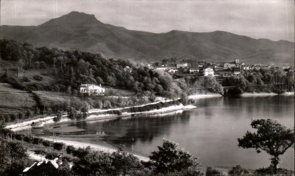 Saint-Jean-de-Luz — Ansicht des Sees und des Berges Oiz — Editions JOVÉ Pau (B.P.) Nr. 274 - Vorderseite