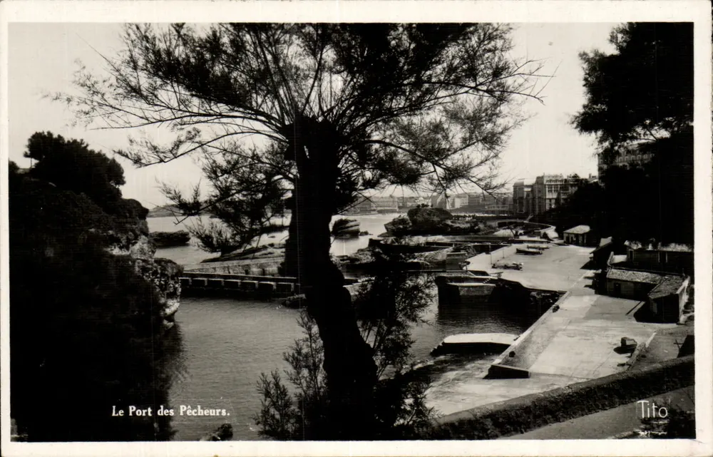 O Portos dos Pescadores — Tito — Edições M. Berjaud, Bordeaux - Frente