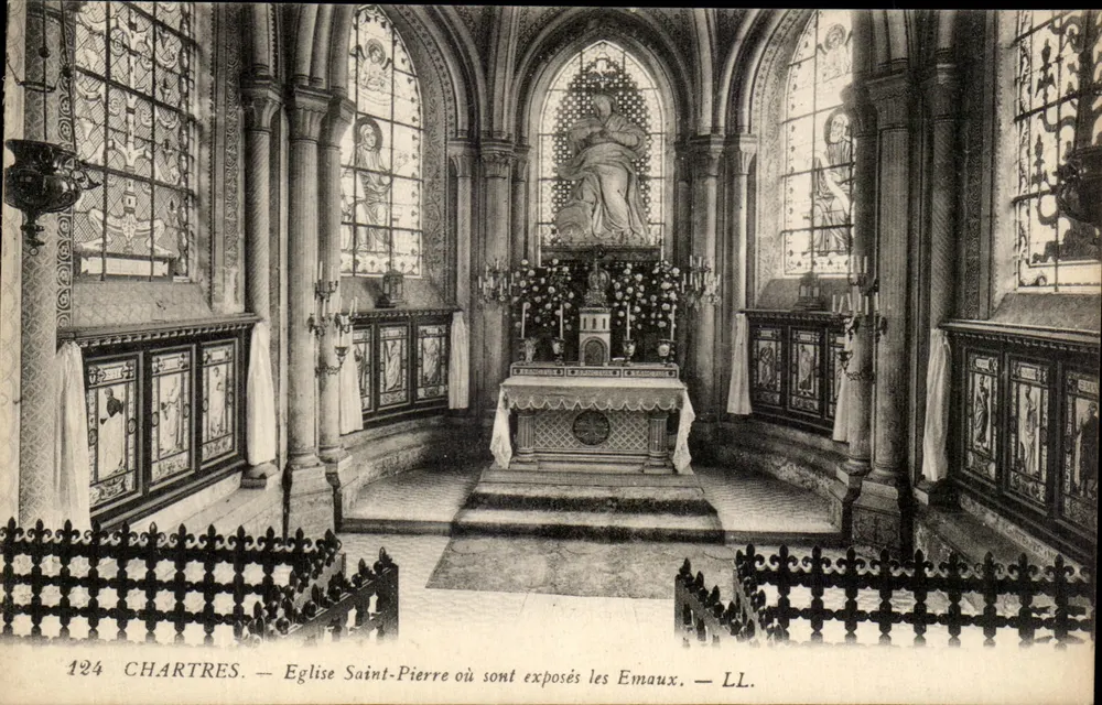 Chartres — Kirche Saint-Pierre, wo die Emaillewerke ausgestellt sind — LL. n°124 - Vorderseite