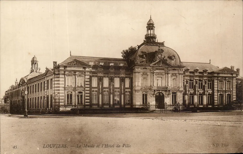 Louvières — Das Museum und das Rathaus — N.D. Phlor, n°45 - Vorderseite