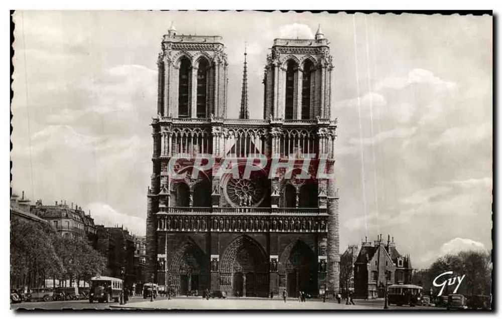 Notre-Dame de Paris — vista frontal — Guy - Frente