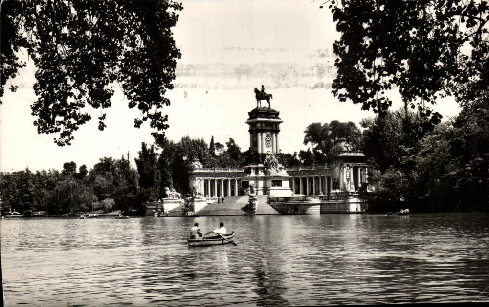 Madrid - Lago do Retiro — Editor Dominguez - Frente