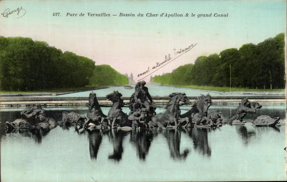 Schlosspark Versailles — Bassin des Wagens Apollons & der Große Kanal — Héliotypie A. Bourdier, n°427 - Vorderseite