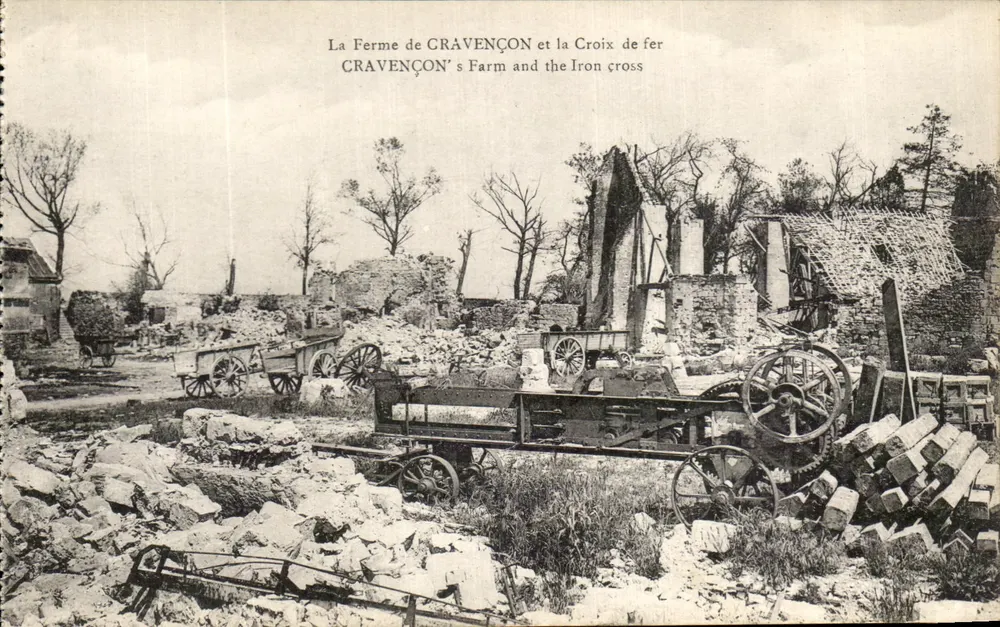 Die Farm von CRAVENÇON und das Eisenkreuz — Ruinen nach dem Krieg — B. Nougarède und H. Lapin, Noisy-le-Sec - Vorderseite