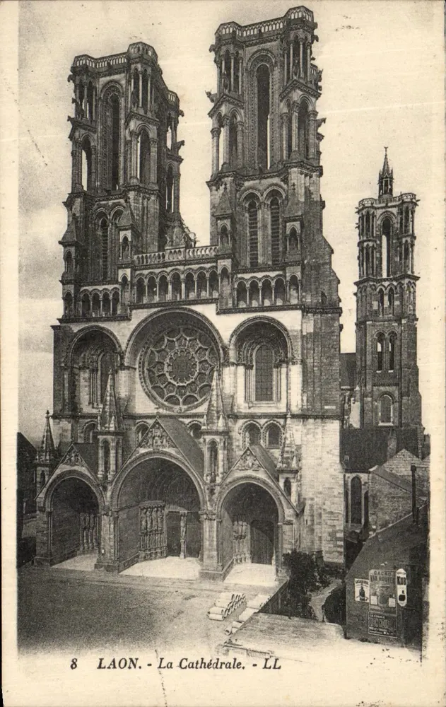 Laon - A Catedral — LL, n°8 - Frente