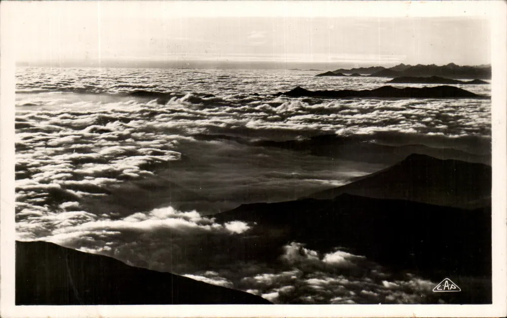 Die Pyrenäen — Meer der Wolken vom Pic du Midi gesehen — C.A.B. (Verleger) - Vorderseite