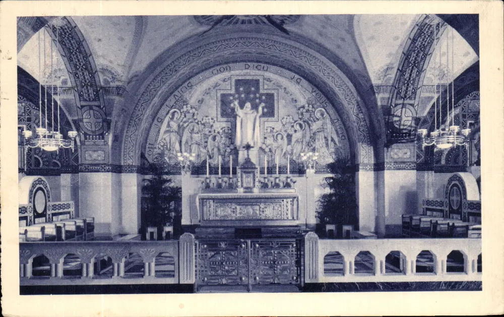 A Basílica de Lisieux — A Cripta — O Coro — Reprodução tirada da série - Frente