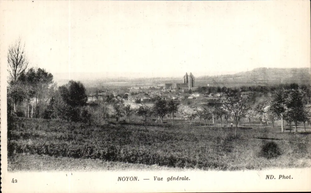 Noyon — Vista geral — ND. Fot. n°42 - Frente