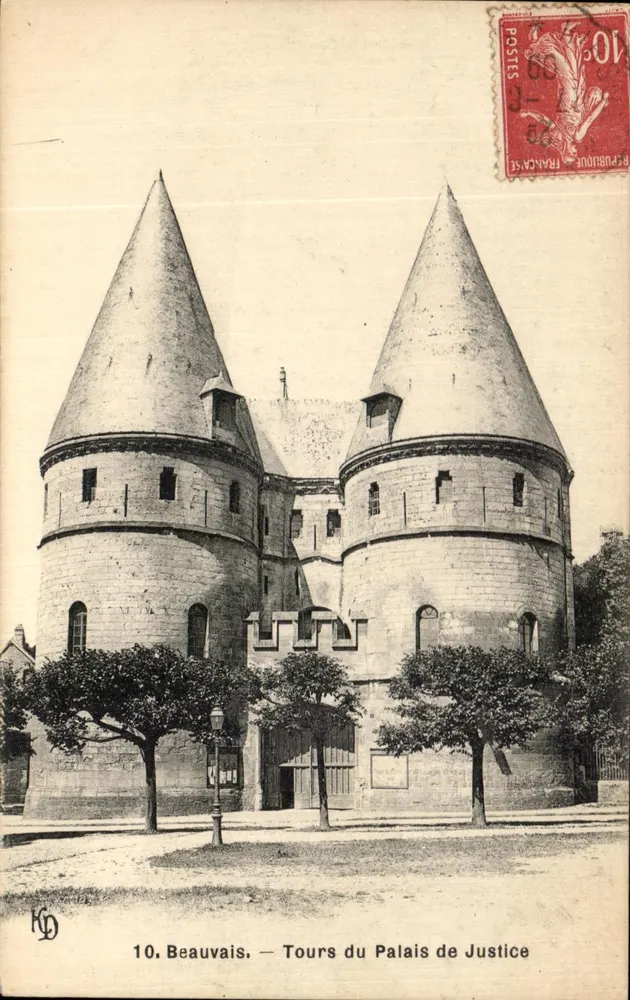 Beauvais — Torres do Palácio de Justiça — KD - Frente