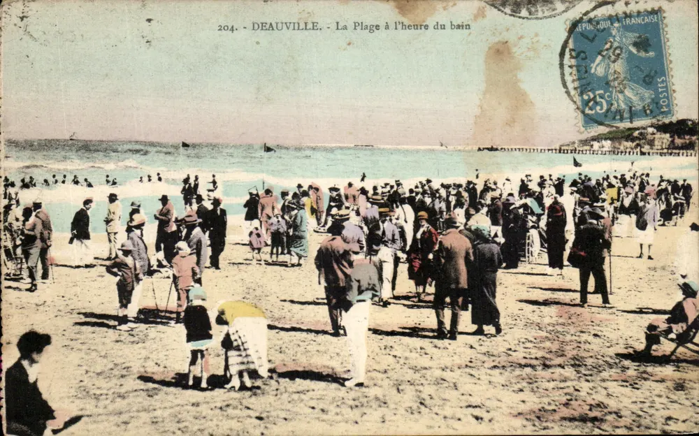 Deauville - Die Strandpromenade zur Badezeit — A. Basley, Lib. Phot. Deauville, n°204 - Vorderseite