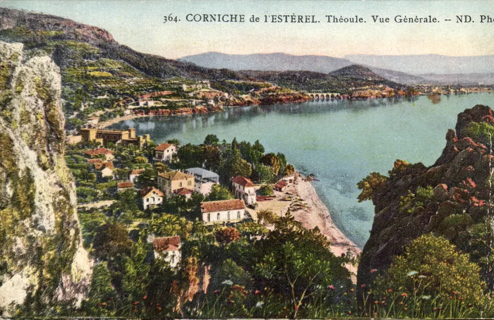 Corniche de l'Estérel — Théoule. Vue Générale — ND. Photo - Frente