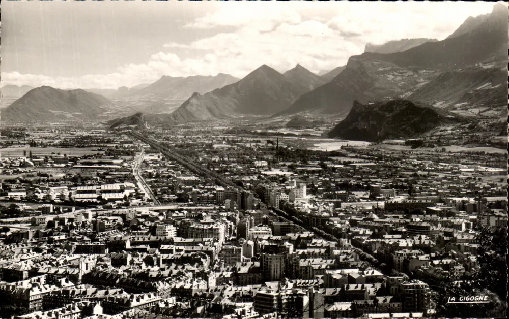 Grenoble (Isère) — Allgemeiner Blick - Cours Jean Jaurès - Cours de la Libération — La Cigogne - Vorderseite
