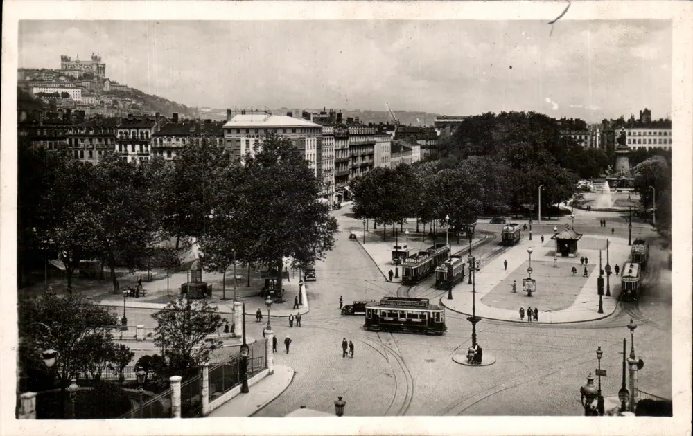 Piazza Carnot e Collina di Fourvière — Lione — Les Éditions J. Cellard - Recto